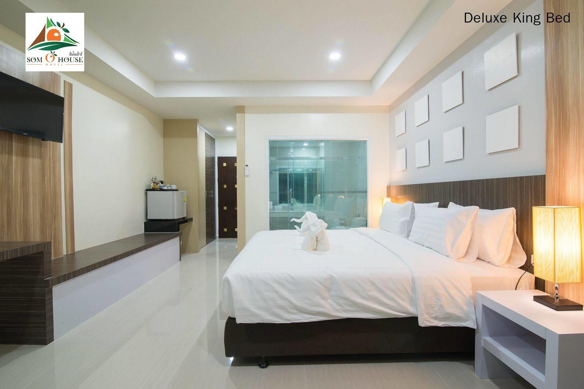 Som-O House Hotel Nakhon Ratchasima Ngoại thất bức ảnh