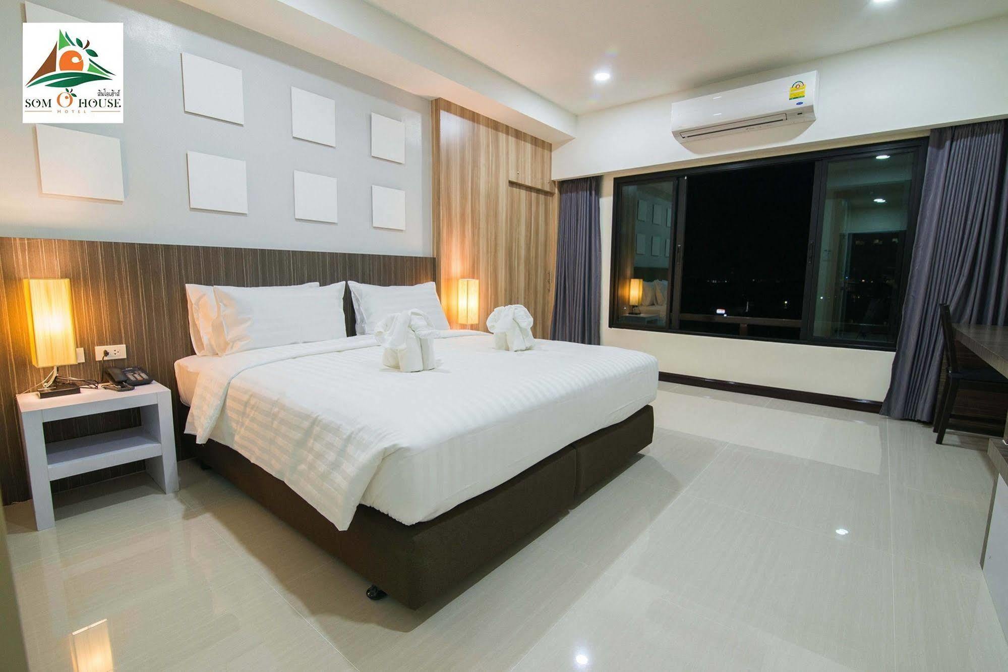 Som-O House Hotel Nakhon Ratchasima Ngoại thất bức ảnh