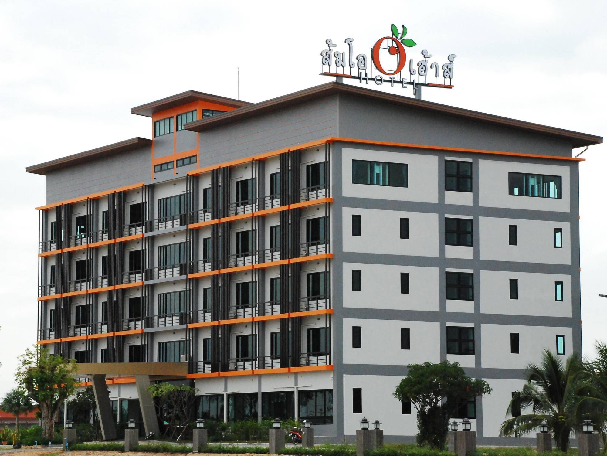 Som-O House Hotel Nakhon Ratchasima Ngoại thất bức ảnh